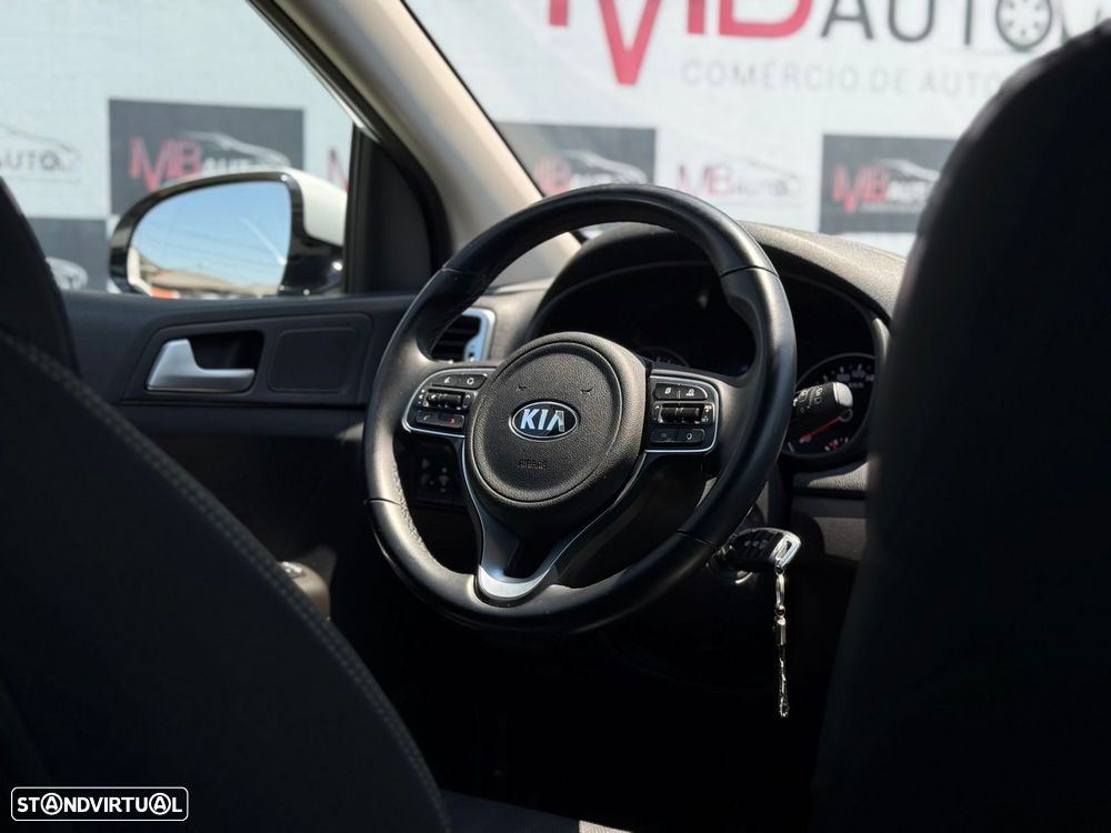 Kia Sportage 1.6 GDI ISG Nav Line - 24