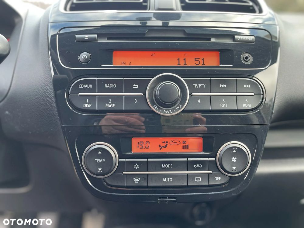 Mitsubishi Space Star - 10