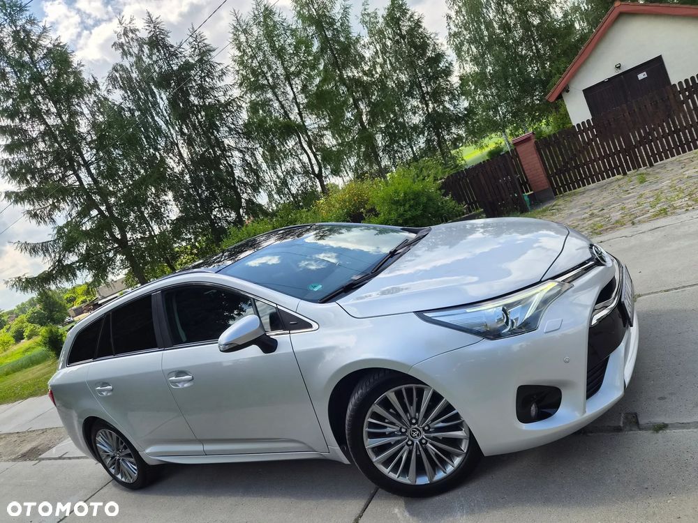 Toyota Avensis 1.8 Executive - 4