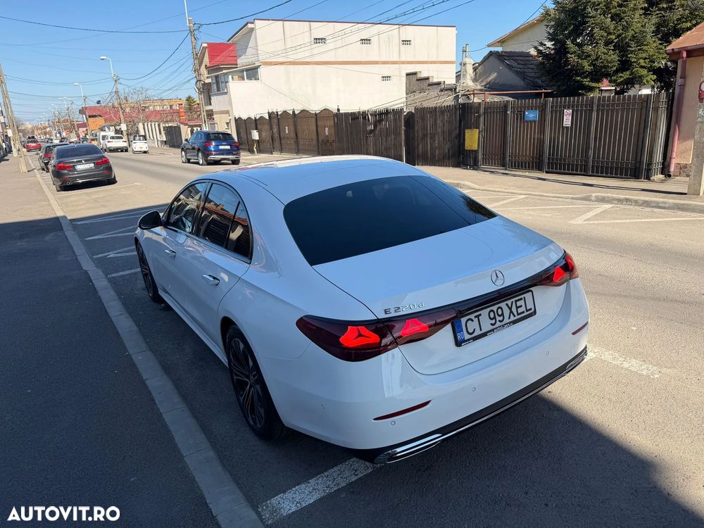 Mercedes-Benz E 220 d 9G-TRONIC - 4