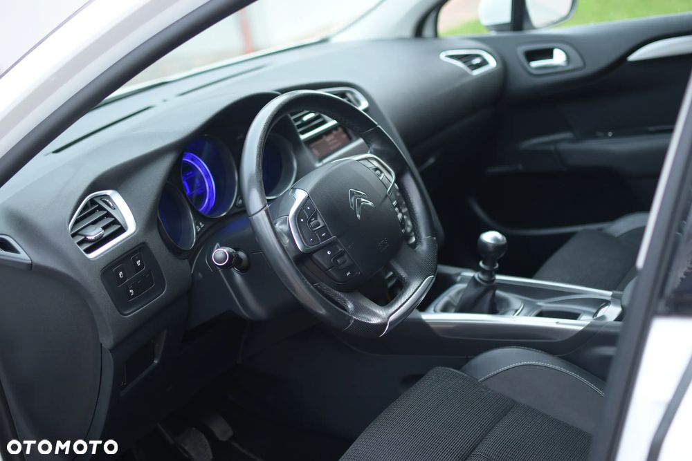 Citroën C4 1.6 HDi Impress - 8