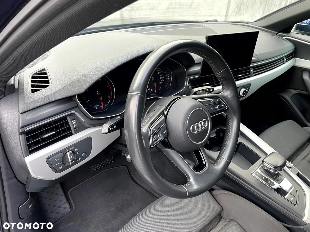 Audi A4 Avant - 25