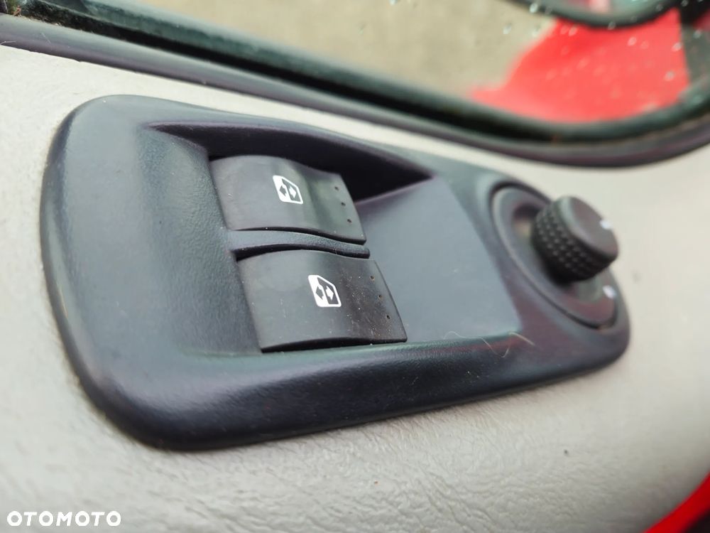 Renault TRAFIC 2.0 DCI 115 PS - 13