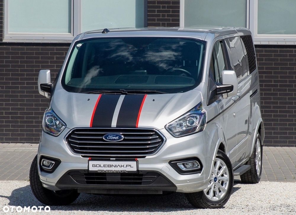 Ford Tourneo Custom - 2