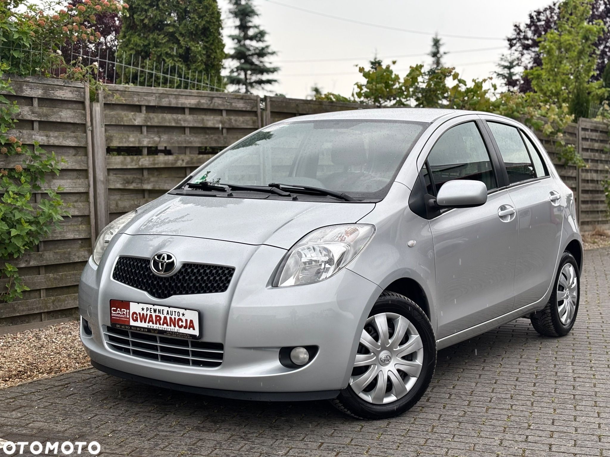 Toyota Yaris 1.3 VVT-i Cool - 1