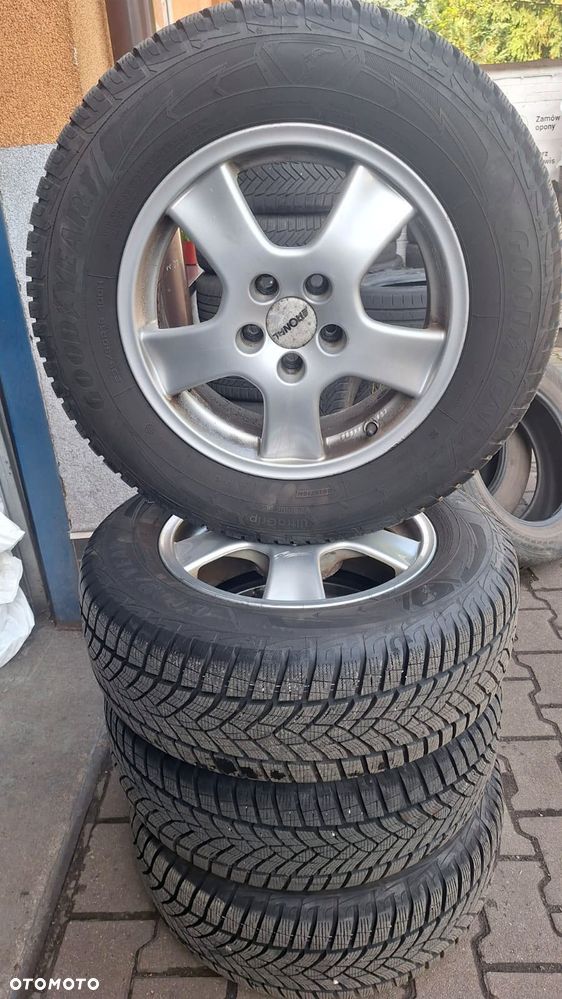 Ford Kuga 2.0 TDCi 4x4 Titanium - 36