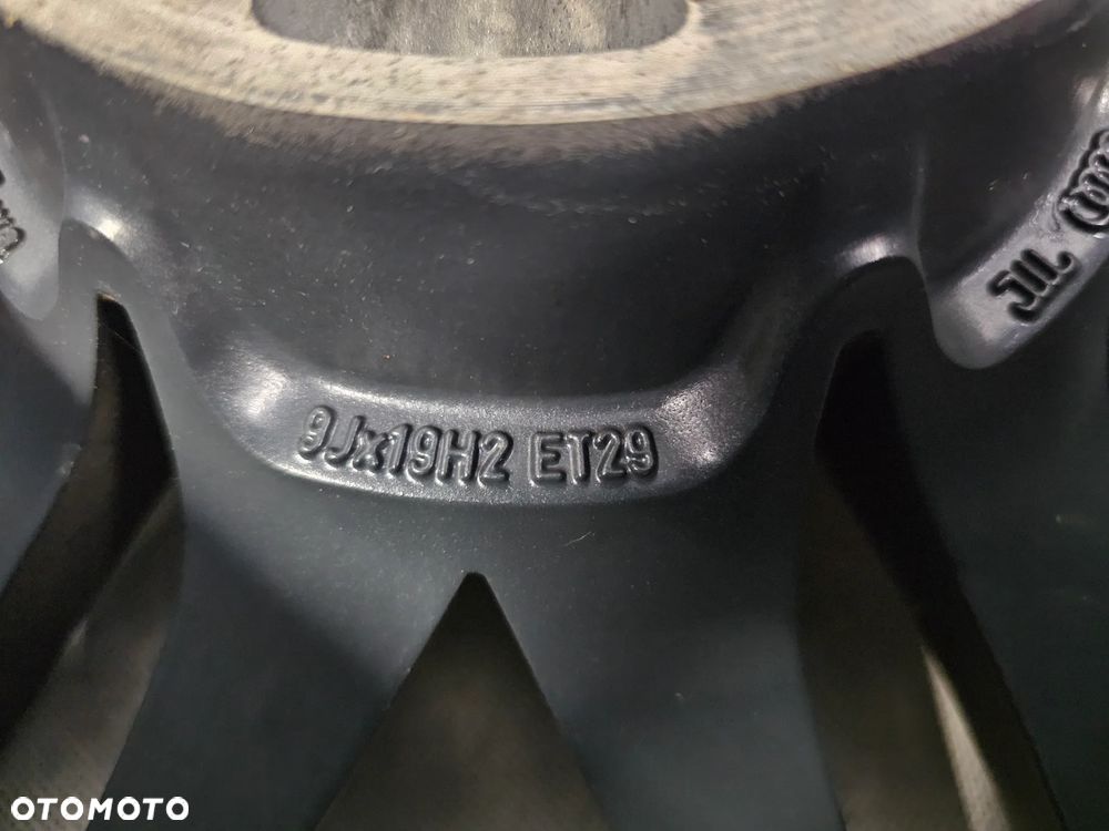 Felga Audi RS4 8E0601025BE 9x19 ET29 - 5