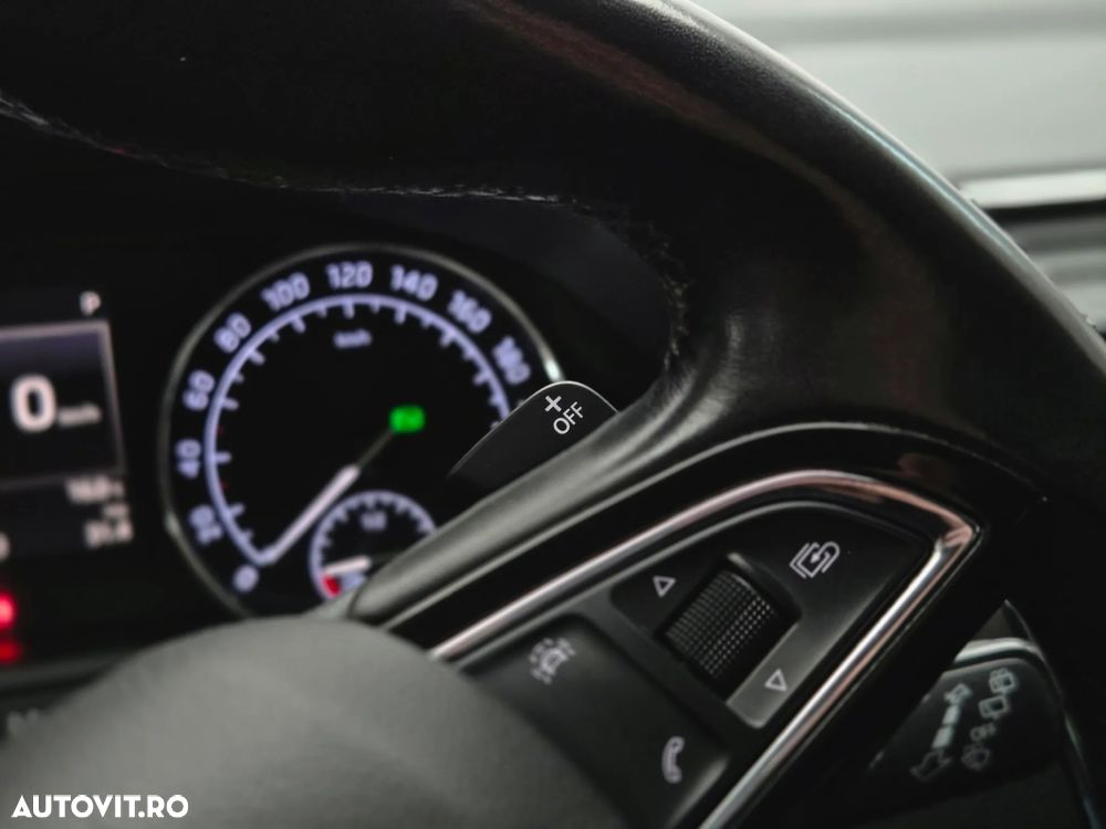 Skoda Superb 2.0 TDI DSG Style - 34