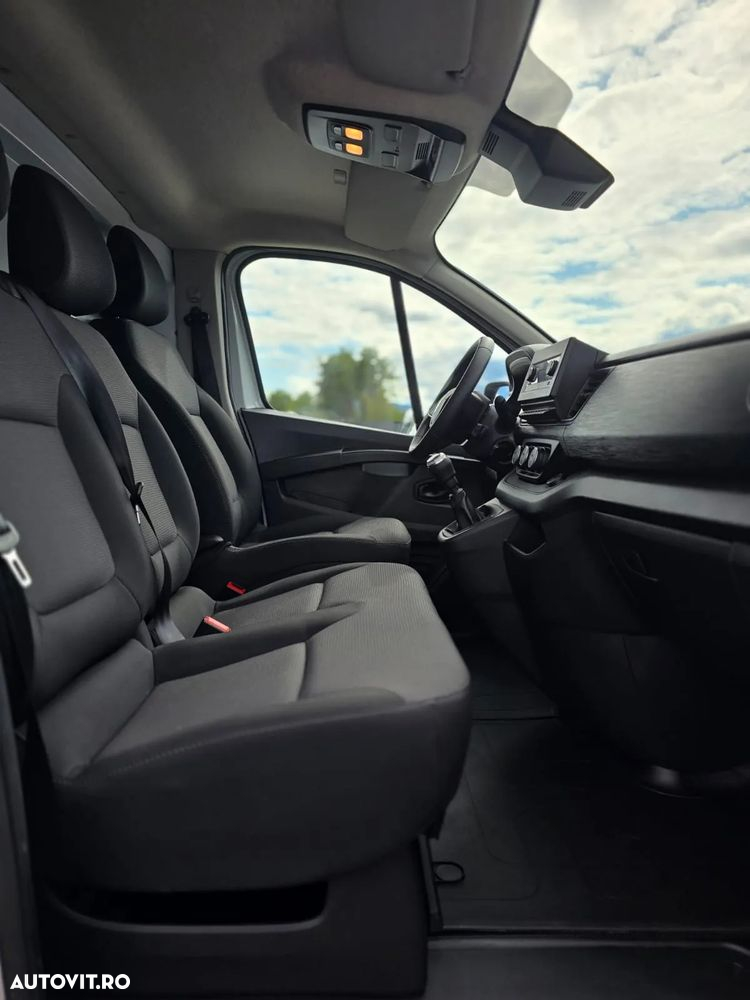 Renault TRAFIC - 3