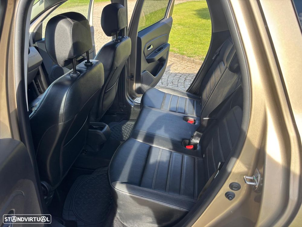 Dacia Duster 1.5 Blue dCi Prestige - 11