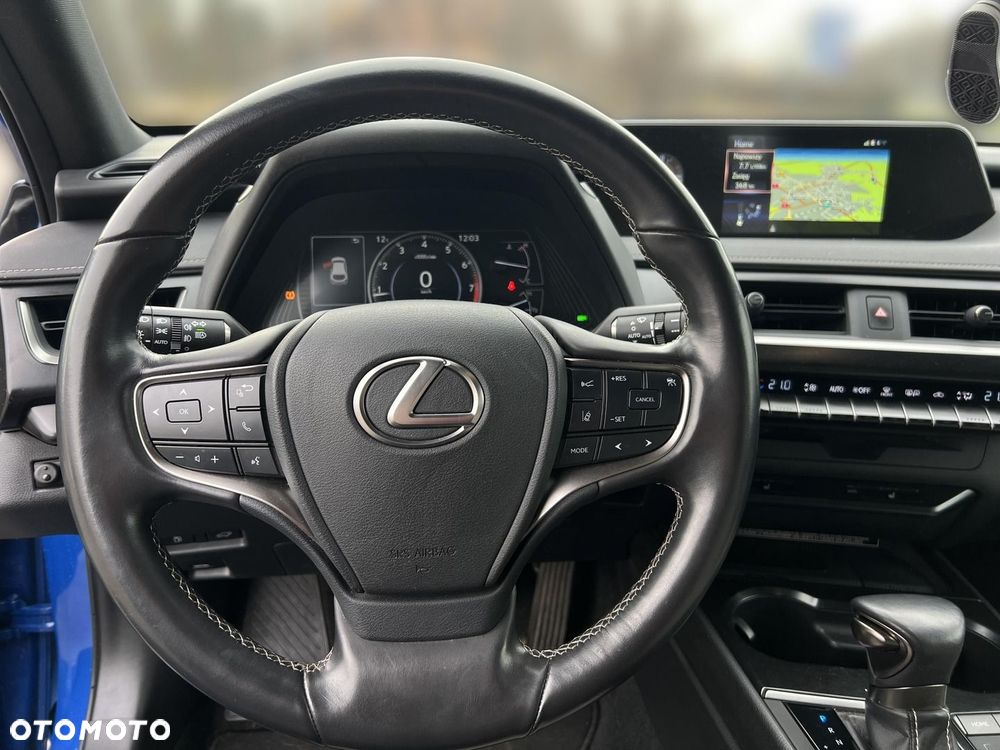 Lexus UX 200 Prestige 2WD - 19