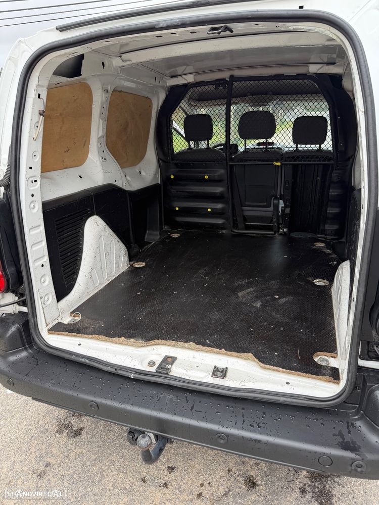 Peugeot Partner 1.6 Hdi 3 Lugares - 18