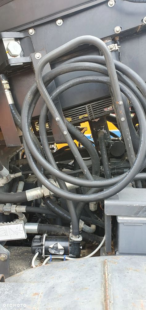 New Holland F106.7A - 18