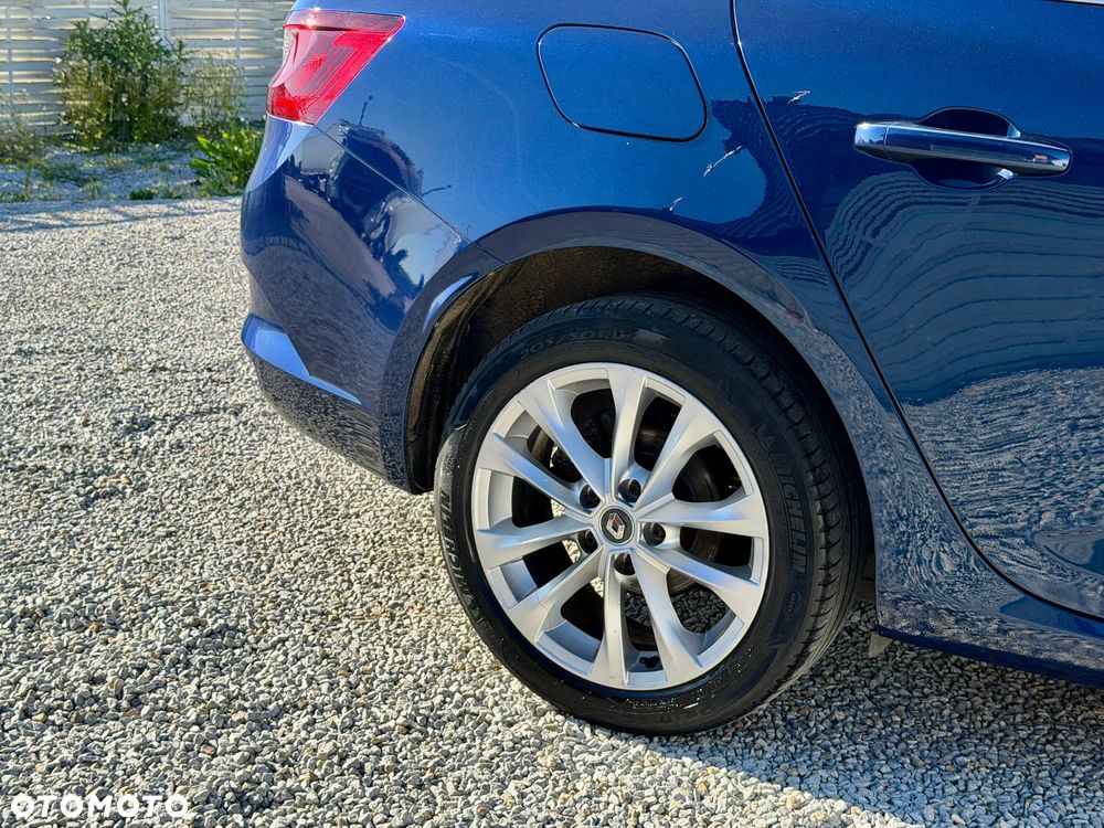Renault Megane ENERGY TCe 130 EDC BOSE EDITION - 29