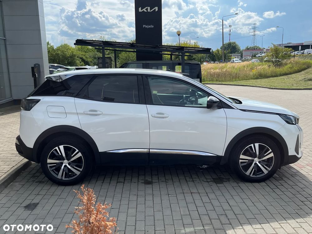 Peugeot 3008 1.5 BlueHDi Allure S&S - 9