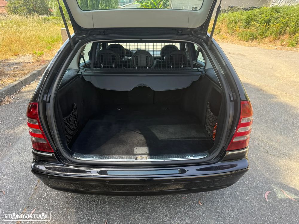 Mercedes-Benz C 220 - 26