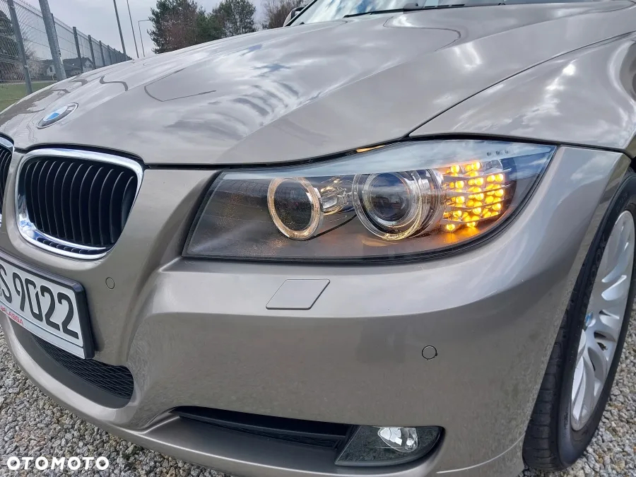 BMW Seria 3 - 33