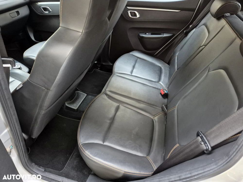 Dacia Spring Comfort Plus - 17