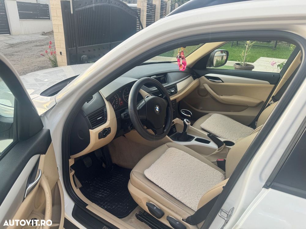 BMW X1 xDrive18d - 11