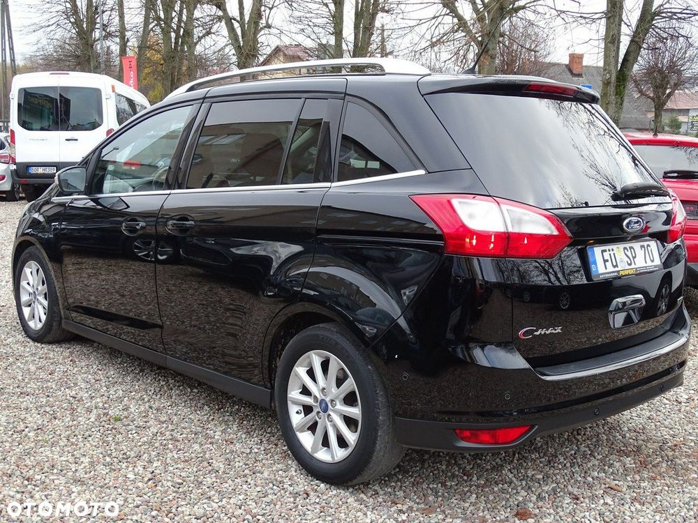 Ford Grand C-MAX - 12