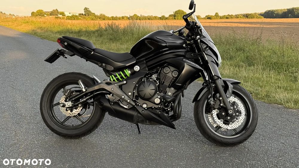 Kawasaki ER - 8