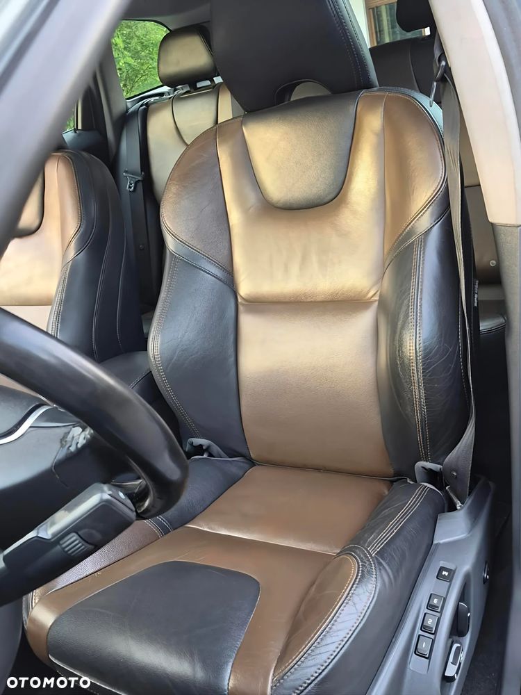 Volvo XC 60 D5 AWD Momentum - 10