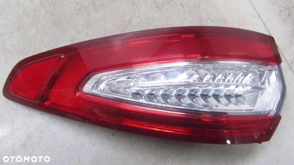 FORD MONDEO MK5 HB LAMPA W BŁOTNIK PRAWA TYŁ TYLNA DS73-13404-FJ - 3