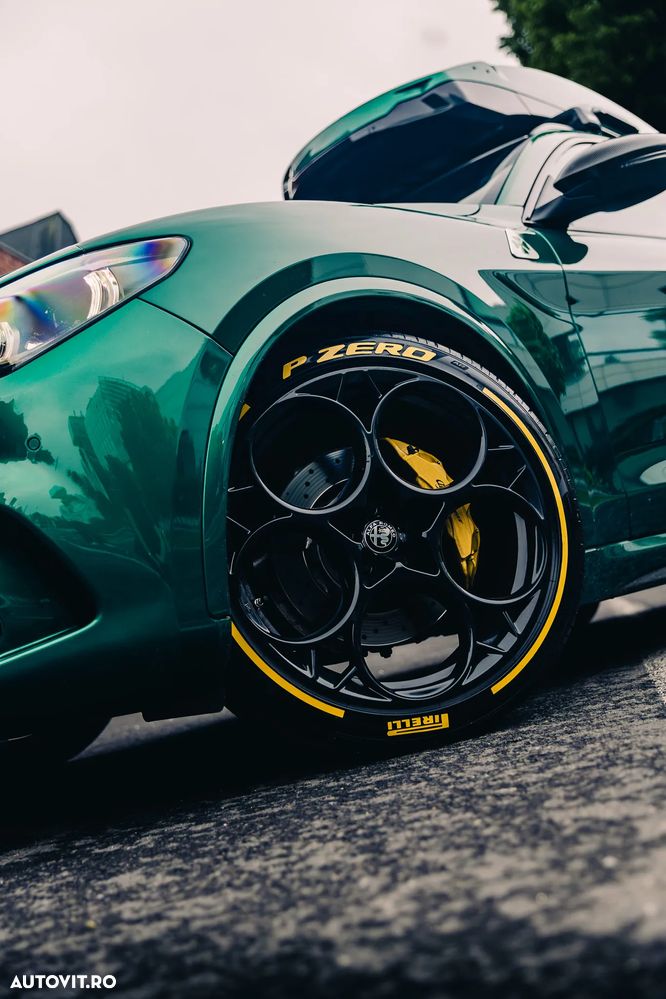 Alfa Romeo Stelvio 2.9 V6 Turbo AWD AT8 Quadrifoglio - 13