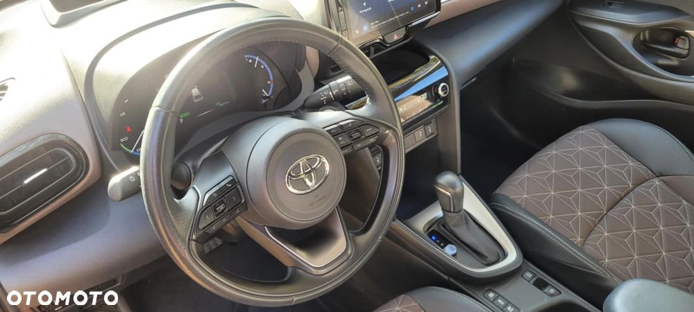 Toyota Yaris Cross - 16