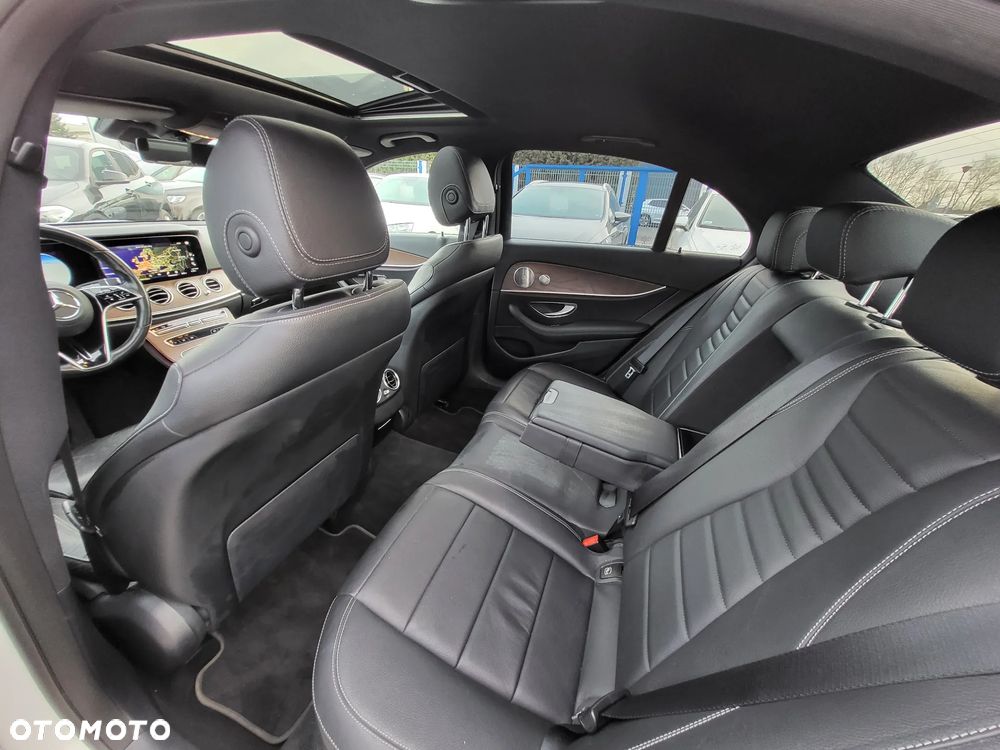 Mercedes-Benz Klasa E - 11