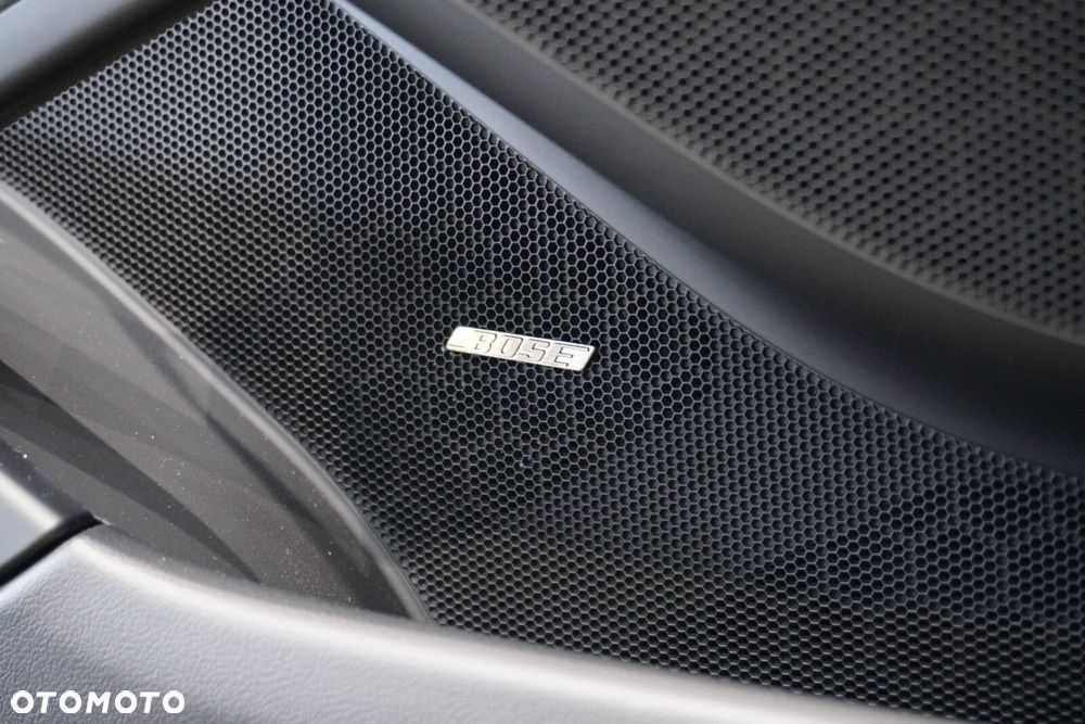 Porsche 718 Spyder - 25