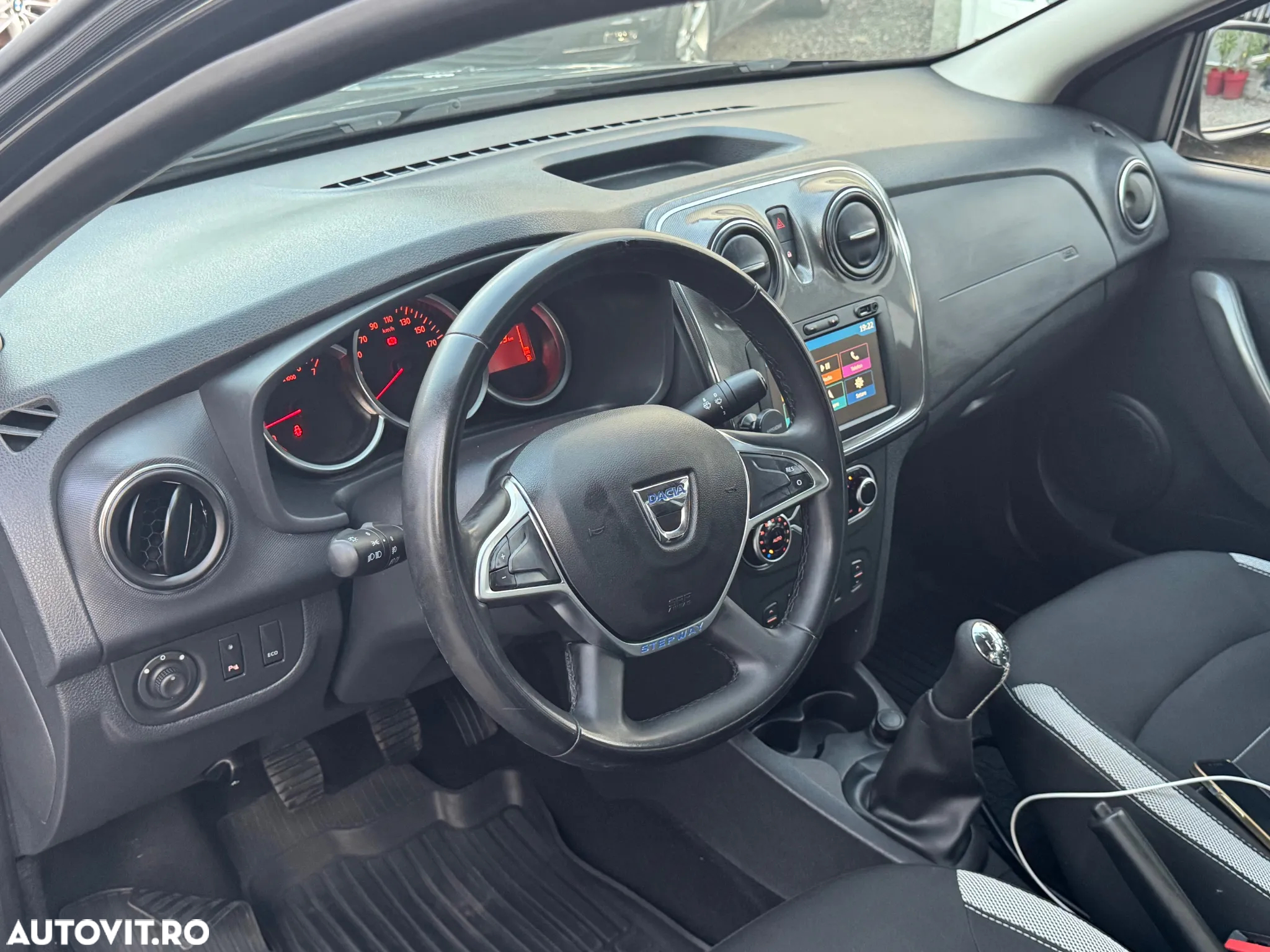 Dacia Logan Stepway 0.9 TCe - 15
