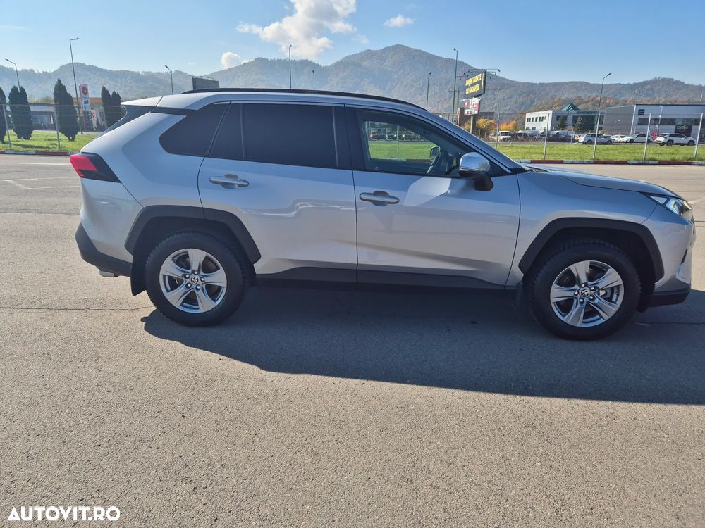 Toyota RAV4 - 9