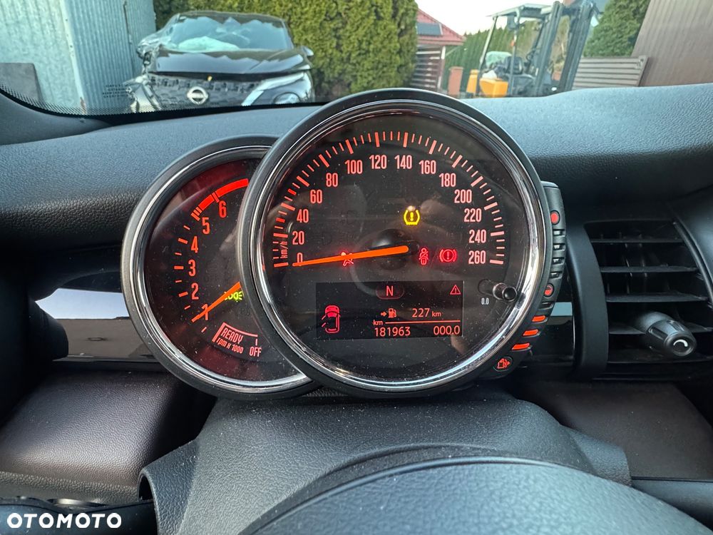 MINI Cooper D - 20