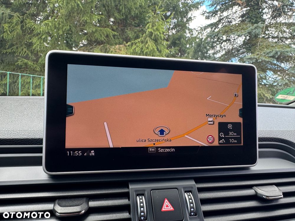 Audi Q5 50 TFSIe quattro S tronic S line business - 35