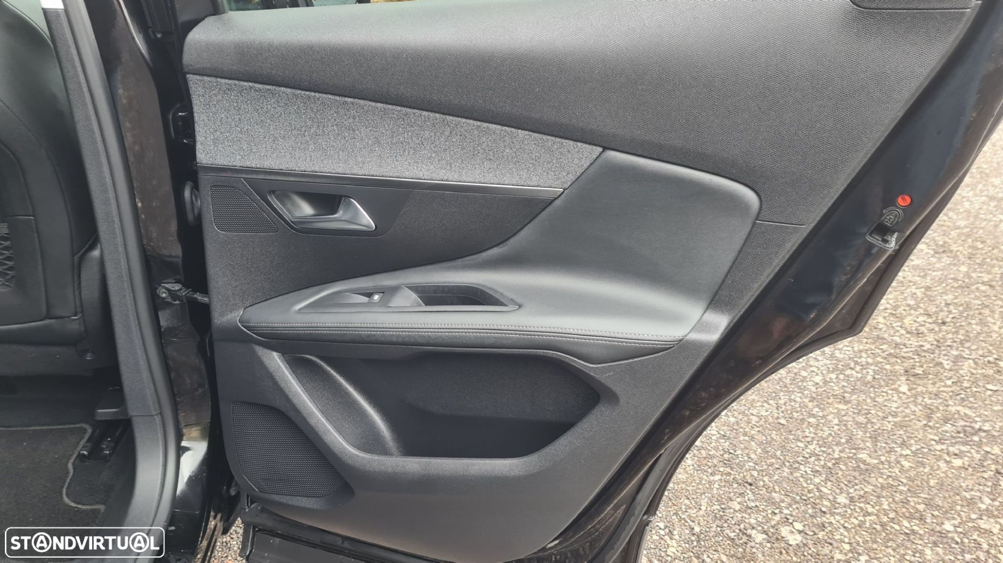 Peugeot 3008 1.5 BlueHDi Allure - 42