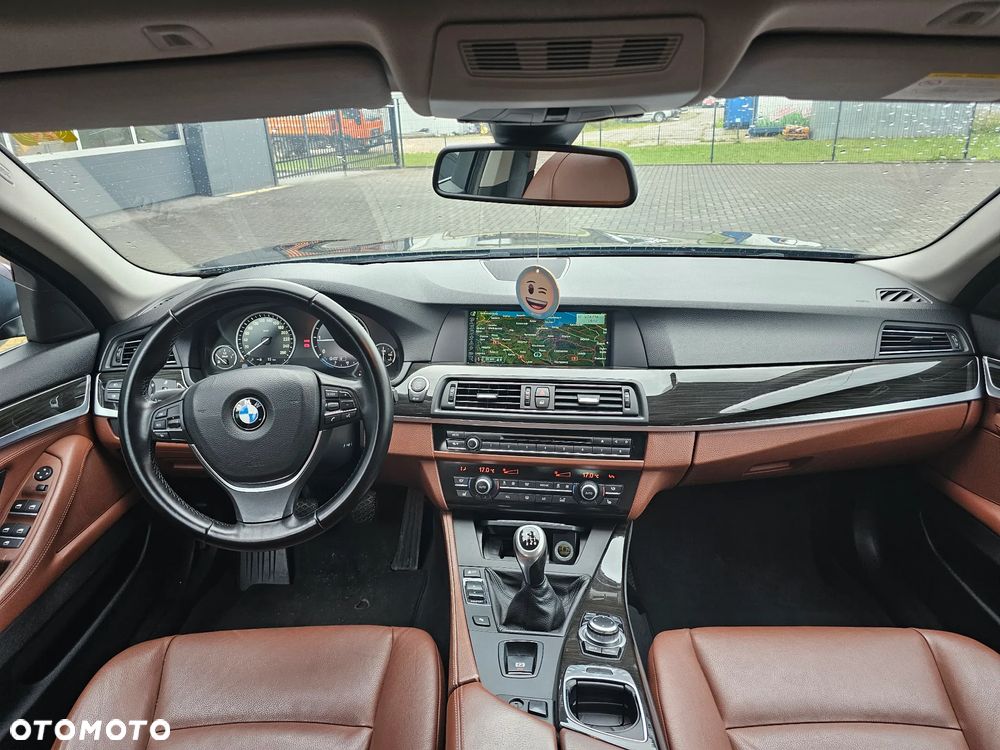 BMW Seria 5 520d Luxury Line - 31