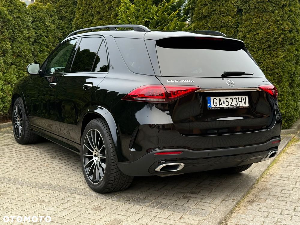 Mercedes-Benz GLE 300 d 4-Matic Premium Plus - 4