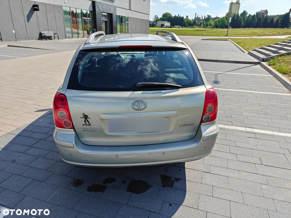Toyota Avensis 1.8 VVT-i Terra - 6