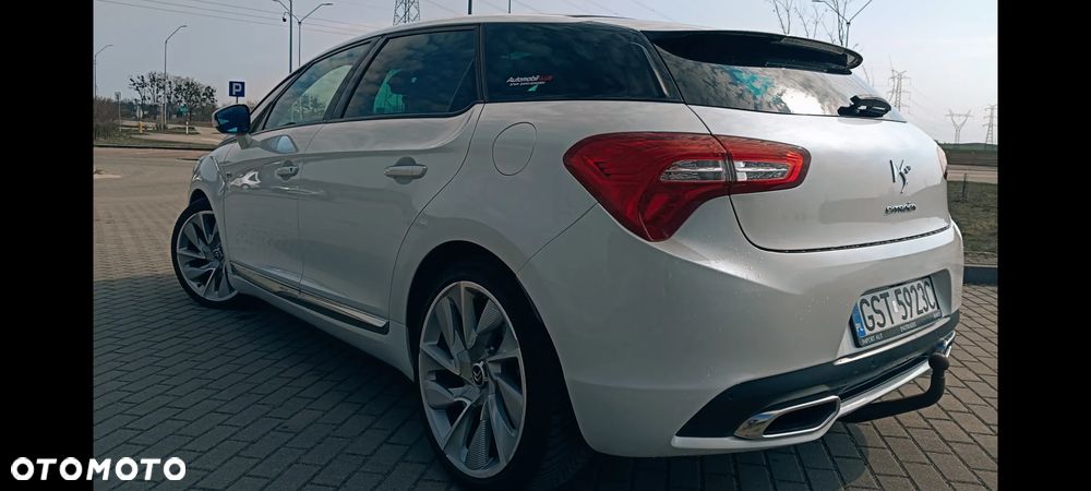 Citroën DS5 Hybrid4 EGS6 SoChic - 8