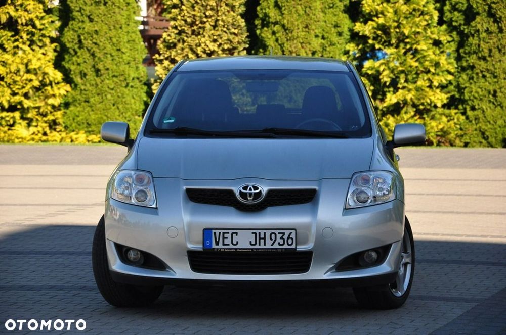Toyota Auris - 2