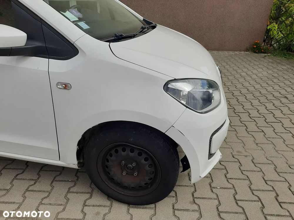 Volkswagen up! - 5