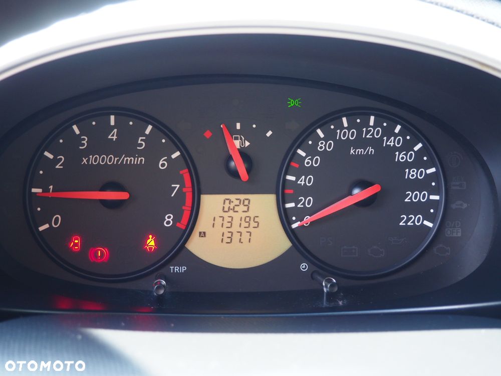 Nissan Micra 1.2 Visia - 4