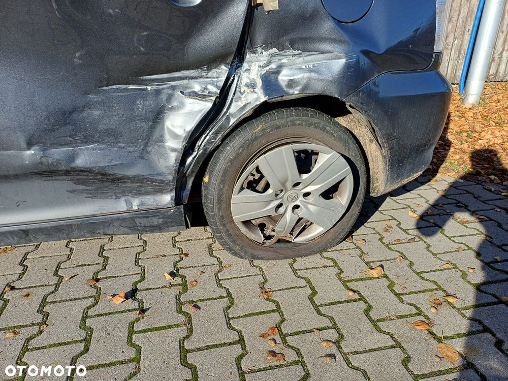 Toyota Corolla Verso - 7