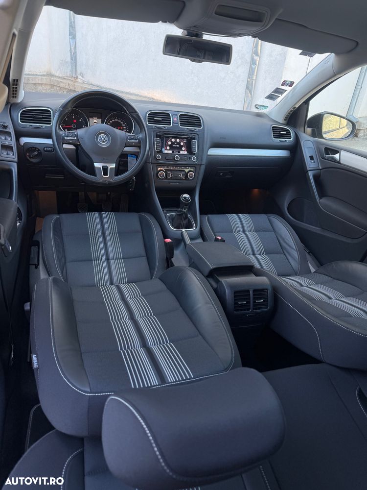 Volkswagen Golf 1.6 TDI DPF MATCH - 11