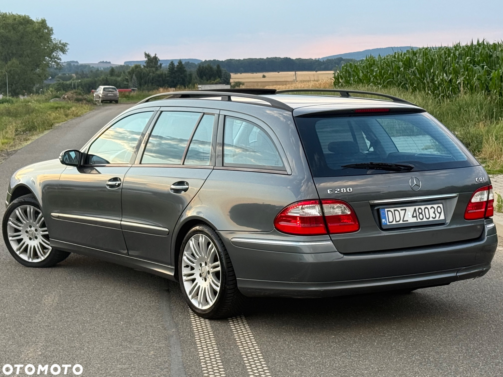 Mercedes-Benz Klasa E - 23
