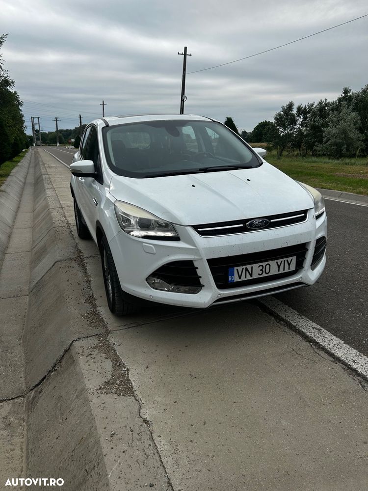 Ford Kuga 2.0 TDCi Powershift 4WD Titanium - 2
