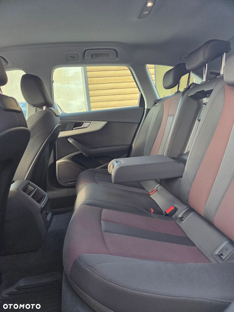 Audi A4 Avant 30 TDI mHEV Advanced S tronic - 17