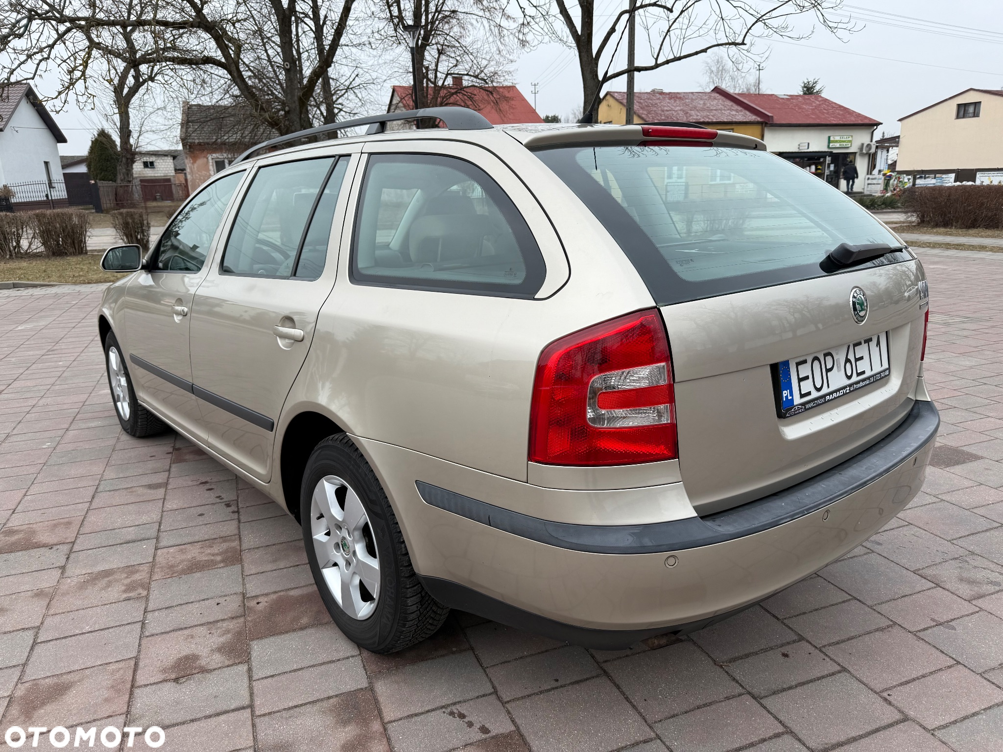 Skoda Octavia 1.6 Automatik Elegance - 4