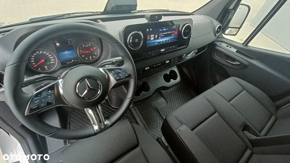 Mercedes-Benz Sprinter Furgon 319 CDI L4H2 - 14